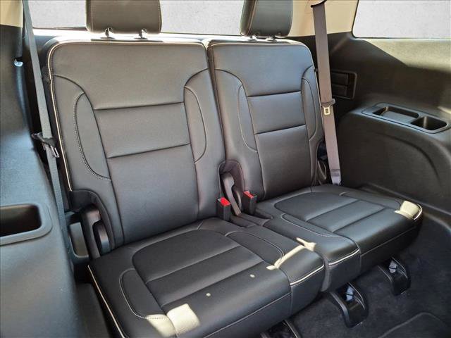Used 2023 GMC Acadia Denali AWD/4WD image 22