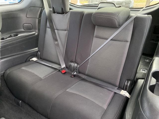 Used 2017 Nissan Pathfinder S image 13