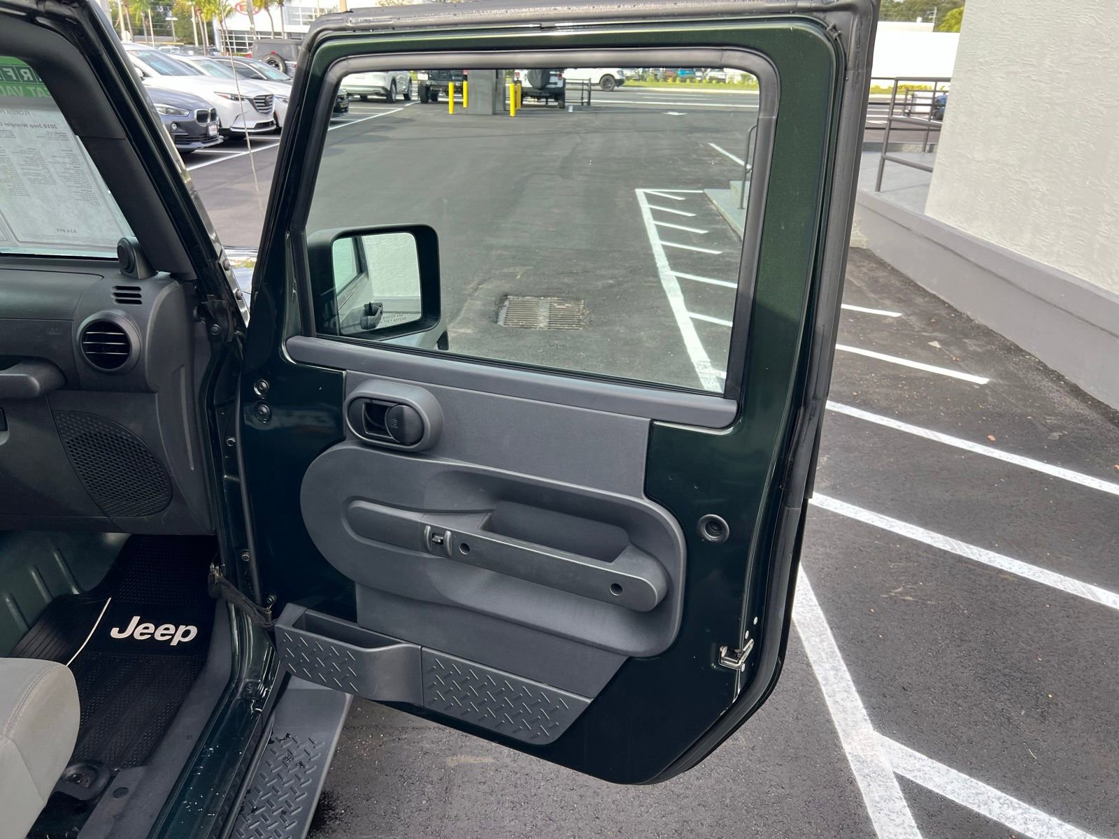 Used 2010 Jeep Wrangler Unlimited Sport image 38