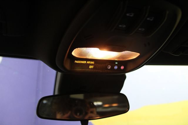 Used 2024 Chevrolet Trax RS w/ Sunroof Package FWD image 20