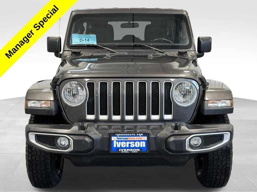 Used 2019 Jeep Wrangler Unlimited Sahara w/ Cold Weather Group AWD/4WD image 2