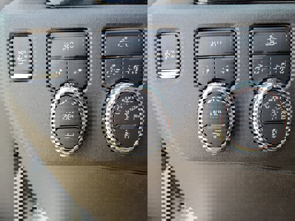 Used 2023 GMC Sierra 1500 Elevation image 22