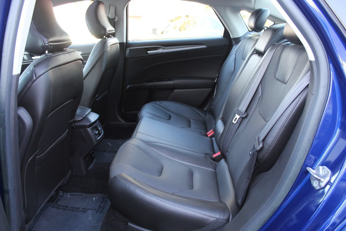 Used 2016 Ford Fusion Energi Titanium FWD image 27
