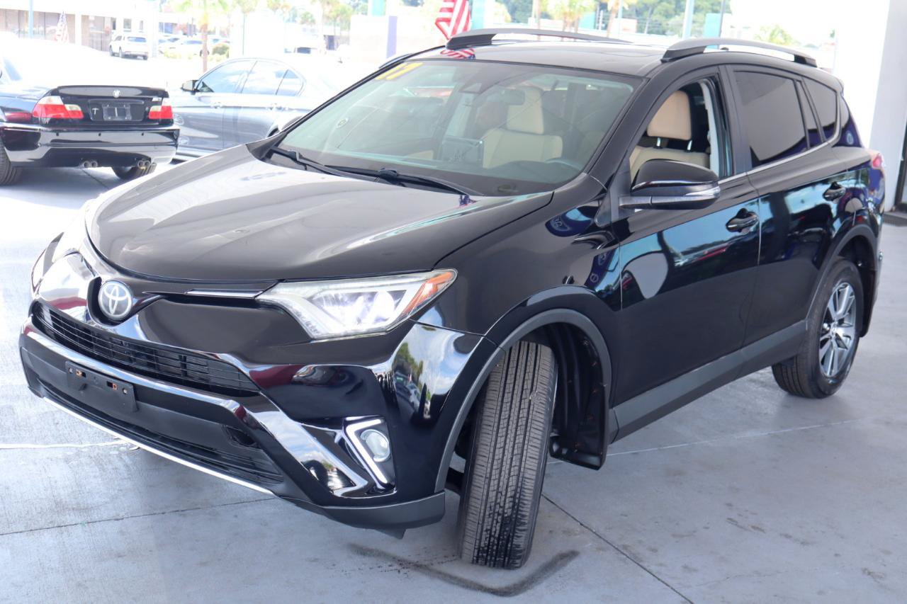 Used 2017 Toyota RAV4 XLE w/ All Weather Liner Package AWD/4WD image 9