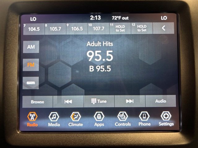 Used 2021 Jeep Cherokee Trailhawk AWD/4WD image 28