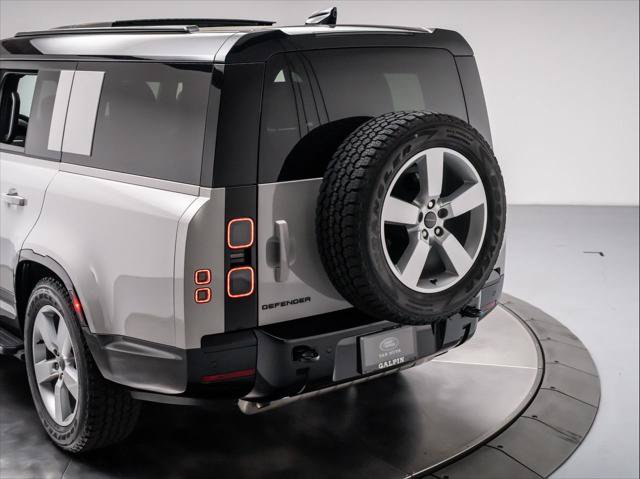 New 2026 Land Rover Defender 130 X-Dynamic SE AWD/4WD image 33