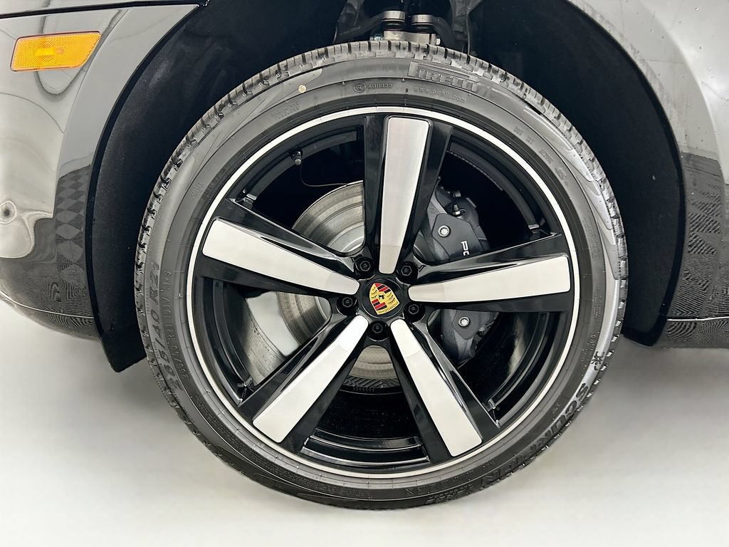 Used 2026 Porsche Macan AWD/4WD image 31