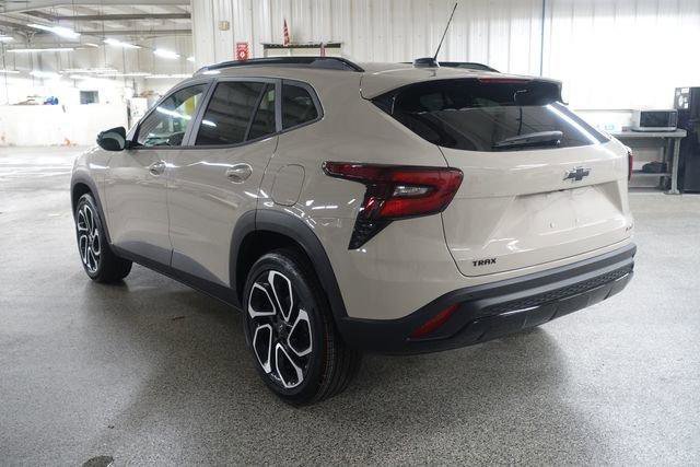 New 2026 Chevrolet Trax RS w/ Driver Confidence Package image 5