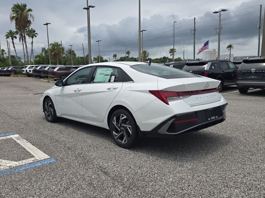 New 2026 Hyundai Elantra Limited FWD image 4