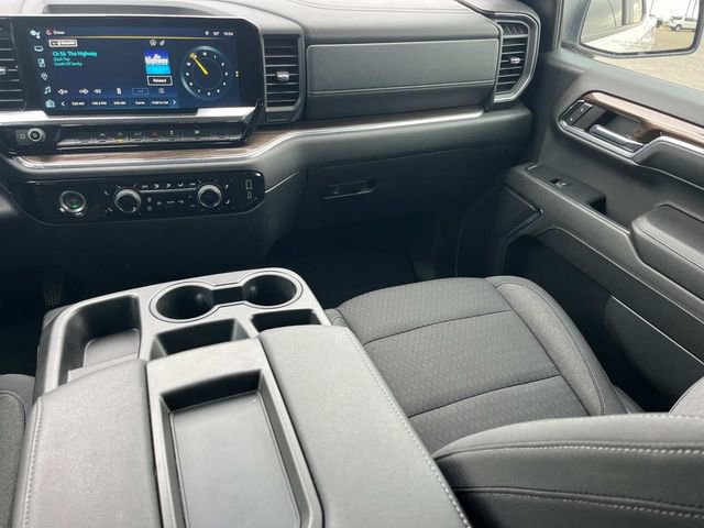 Used 2024 Chevrolet Silverado 1500 LT image 18