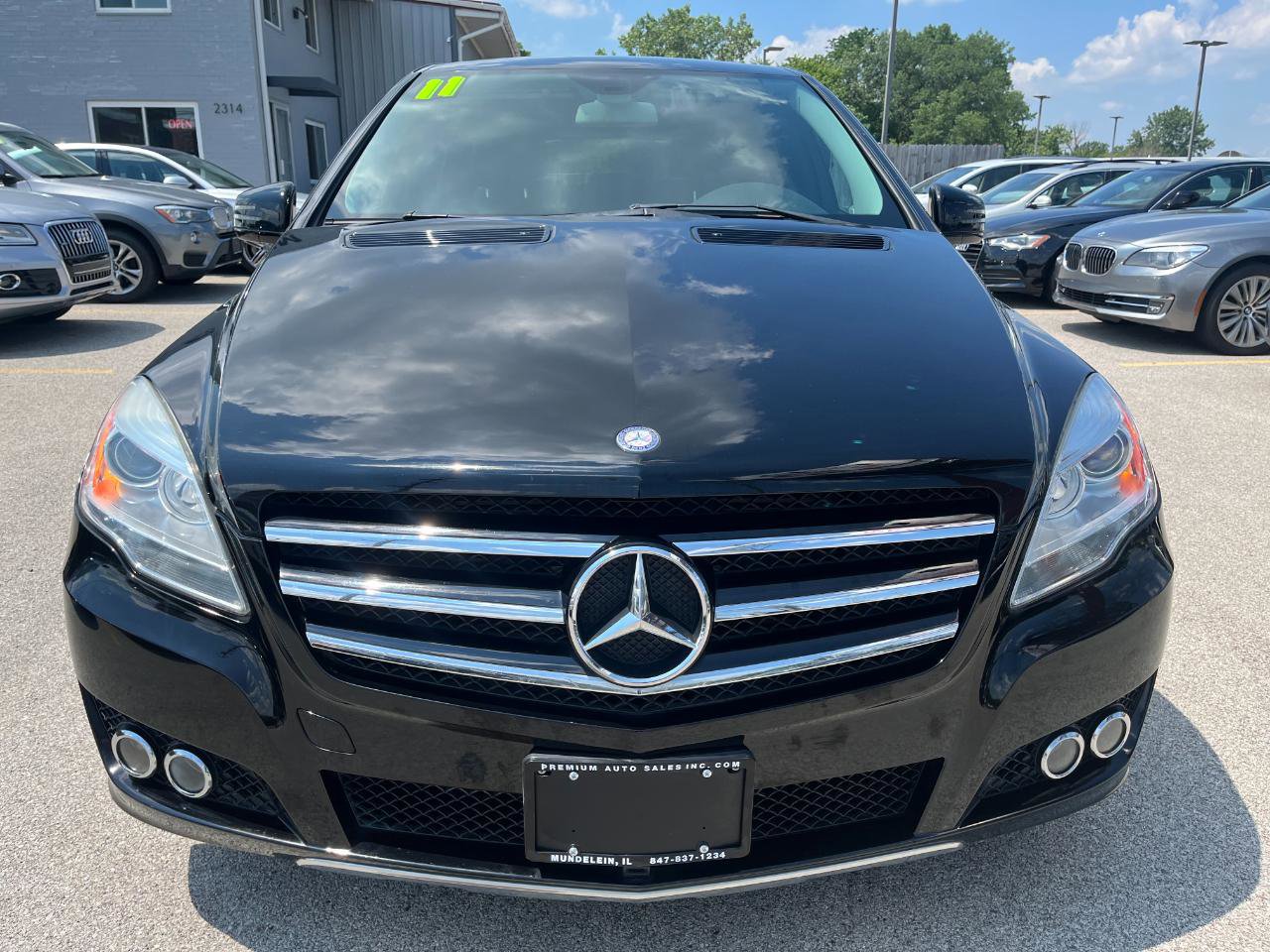 Used 2011 Mercedes-Benz R 350 BlueTEC 4MATIC image 8