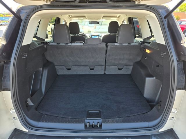Used 2018 Ford Escape SE w/ Ford Safe & Smart Package AWD/4WD image 16