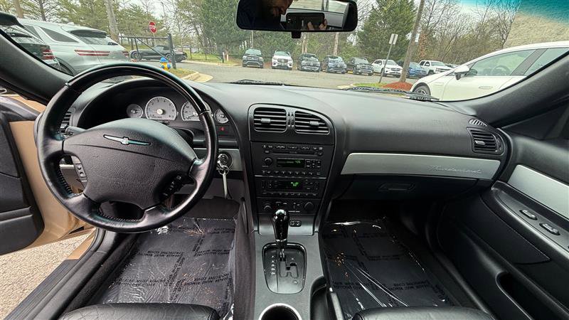 Used 2005 Ford Thunderbird image 16