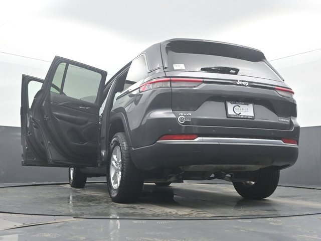 Used 2024 Jeep Grand Cherokee Laredo AWD/4WD image 60