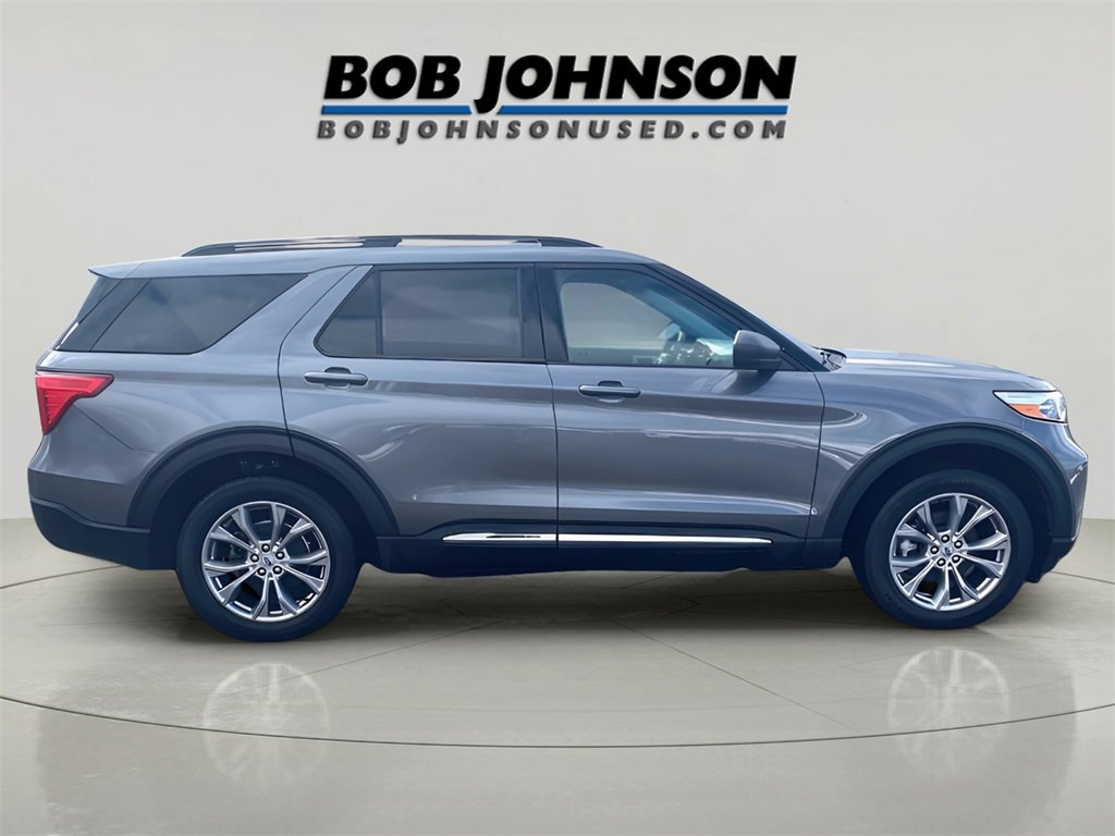 Used 2022 Ford Explorer XLT image 7