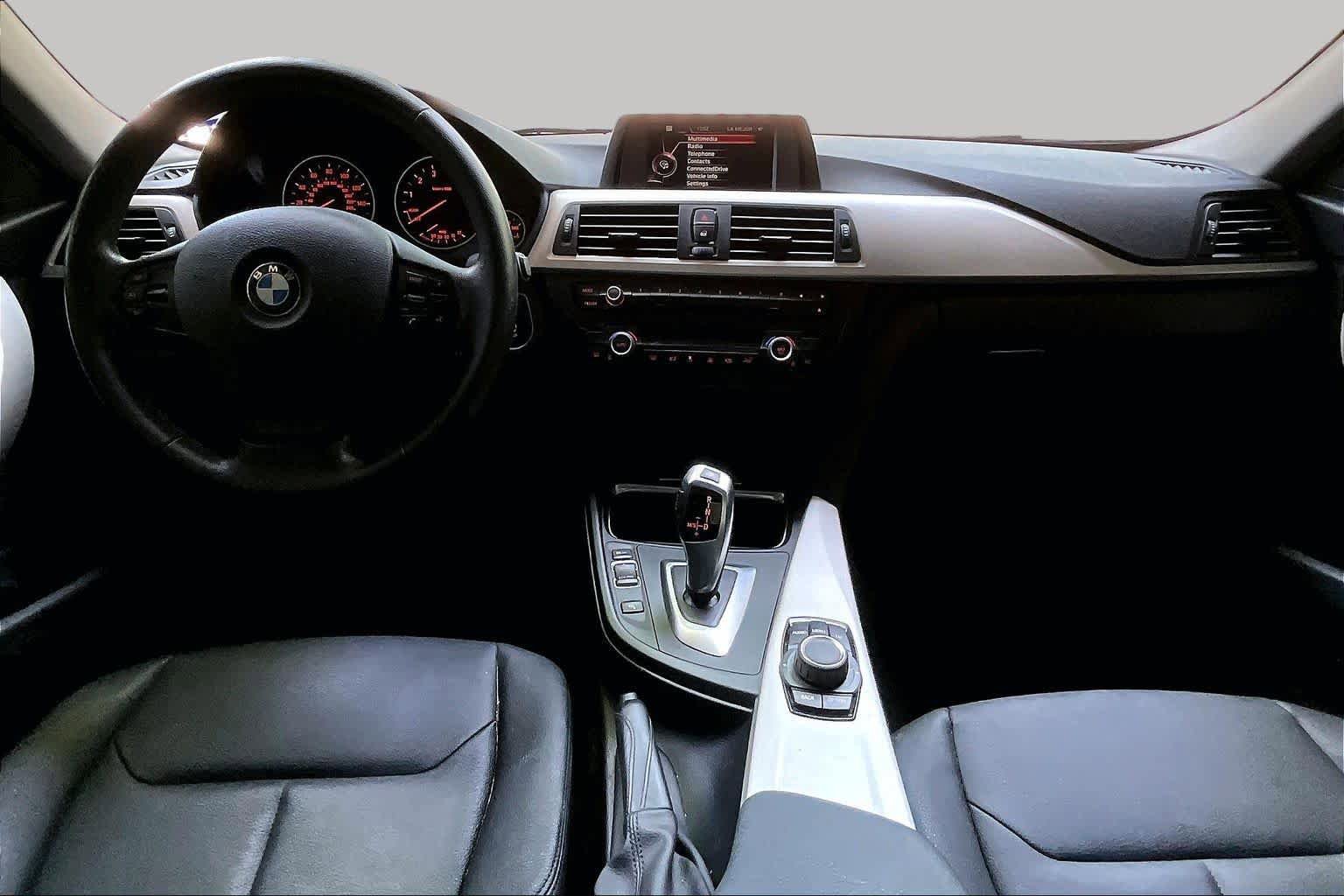 Used 2015 BMW 320i Sedan RWD image 15