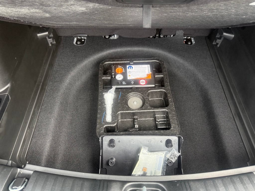 Used 2024 Jeep Compass Latitude AWD/4WD image 45