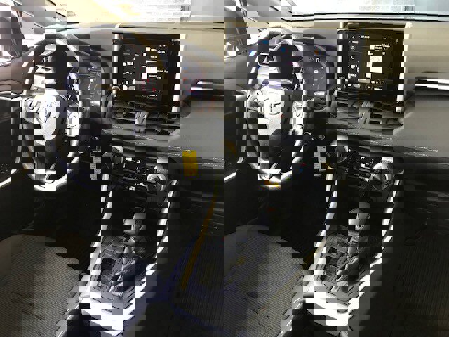 Used 2023 Toyota RAV4 LE image 8