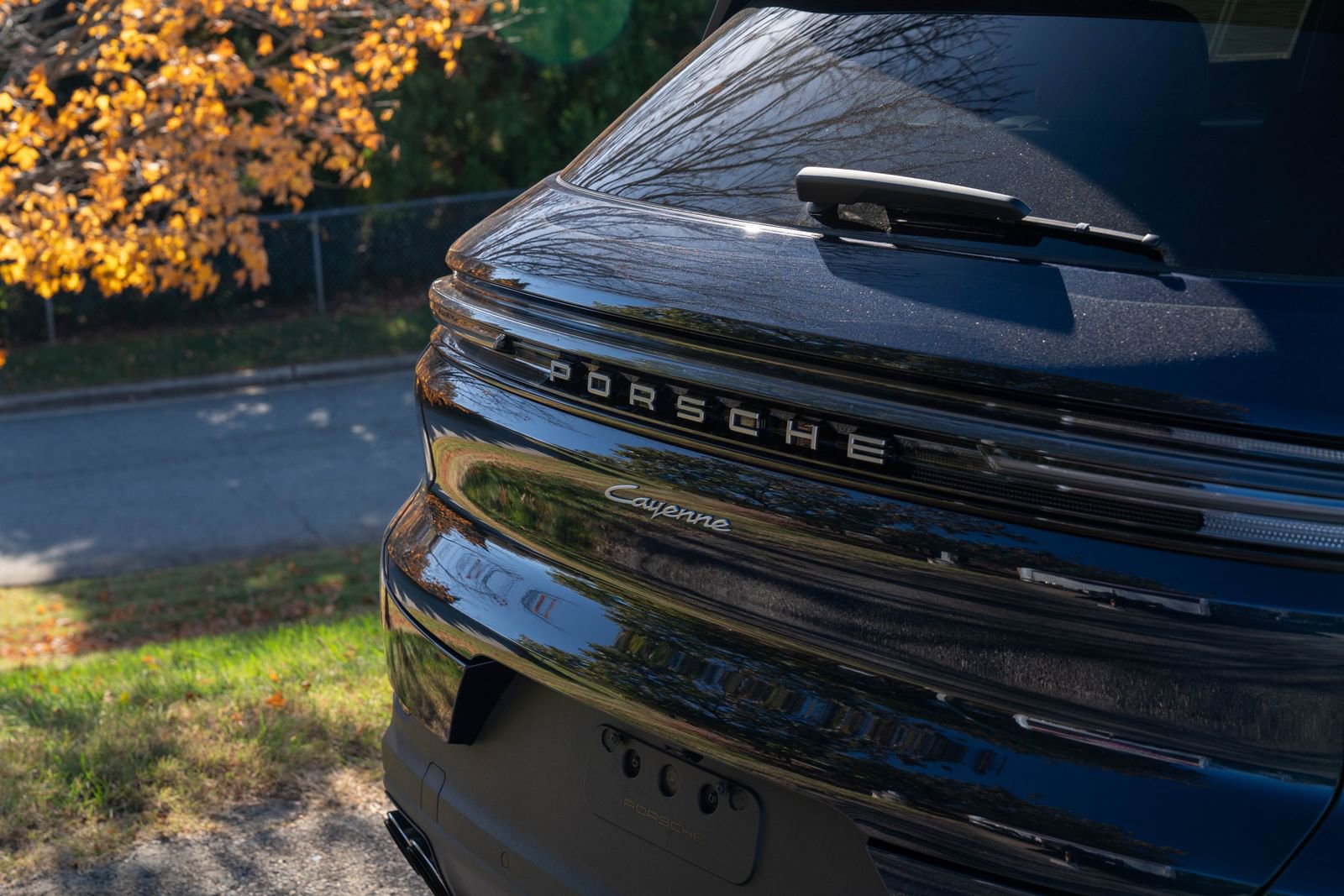 Used 2025 Porsche Cayenne image 15