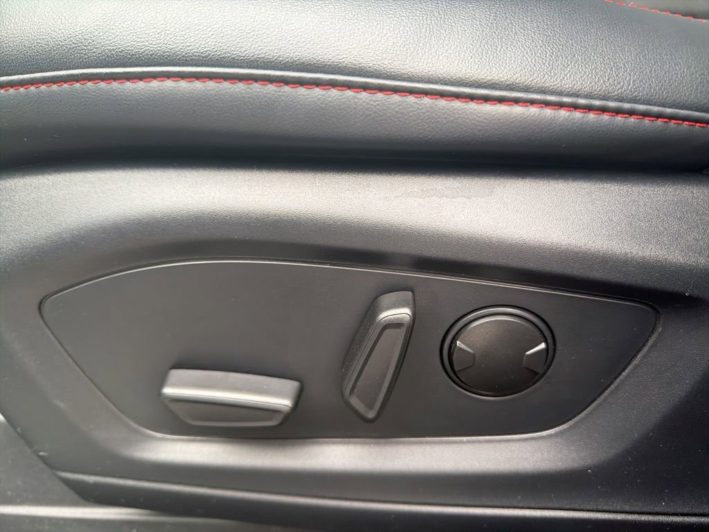 Used 2025 Ford Explorer ST-Line image 16