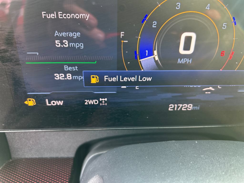 Used 2025 Chevrolet Traverse Z71 w/ LPO, Floor Liner Package AWD/4WD image 18