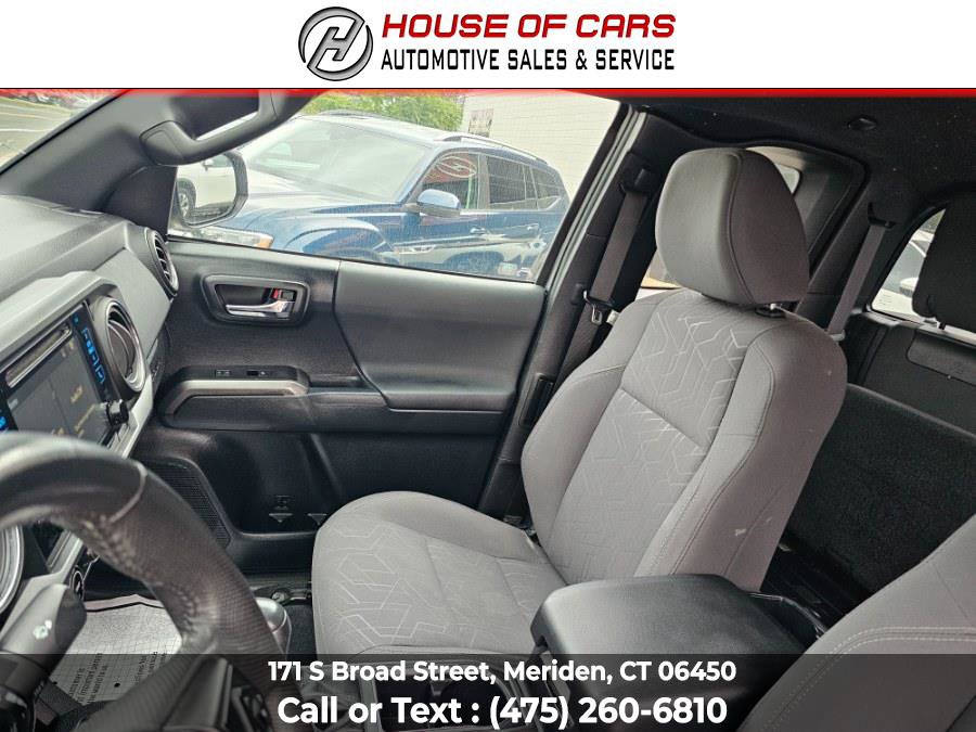 Used 2017 Toyota Tacoma TRD Sport image 25