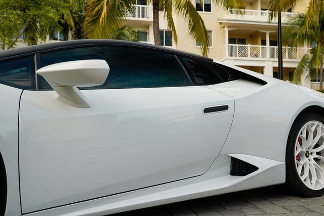 Used 2016 Lamborghini Huracan LP 610-4 Avio image 11