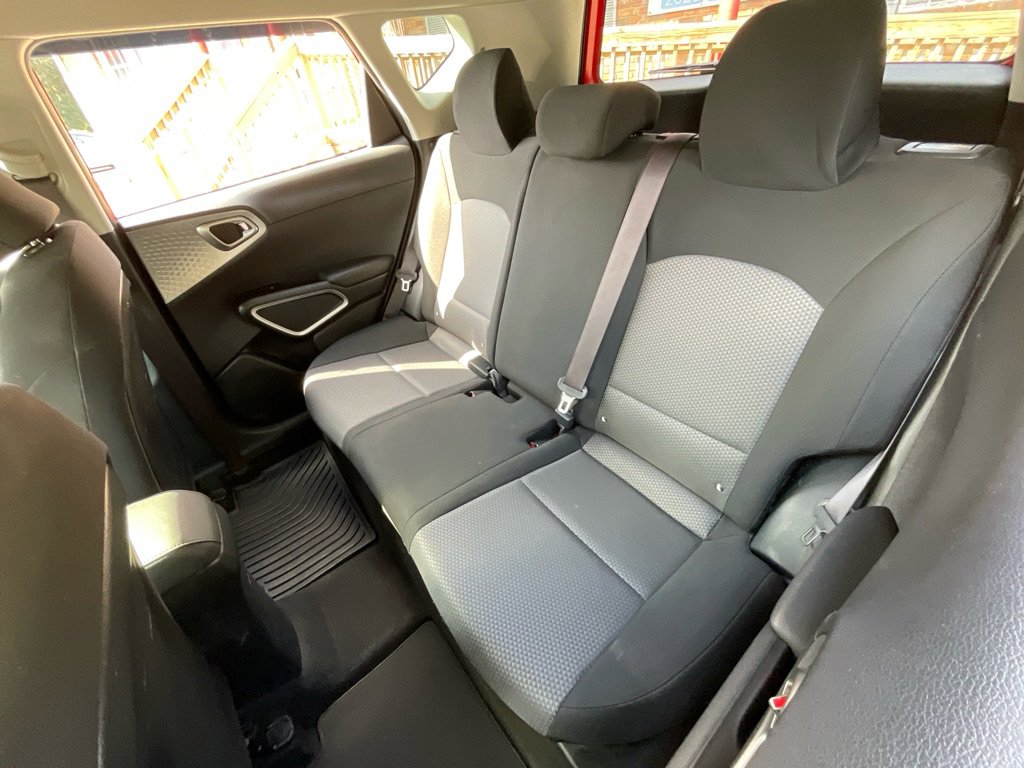 Used 2020 Kia Soul LX image 29