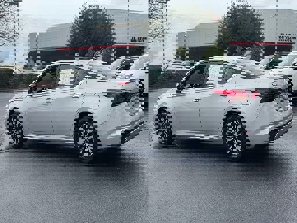 Used 2022 Nissan Altima 2.5 SV image 11