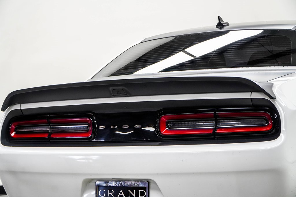 Used 2019 Dodge Challenger SRT Hellcat Redeye image 13