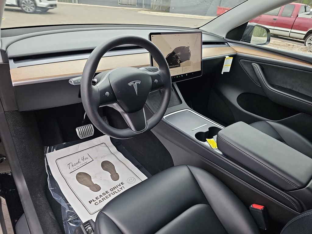 Used 2023 Tesla Model Y Long Range AWD/4WD image 21