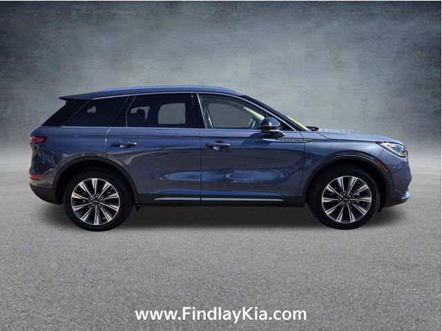 Used 2022 Lincoln Corsair Reserve w/ Rear Removable Package Tray FWD image 5