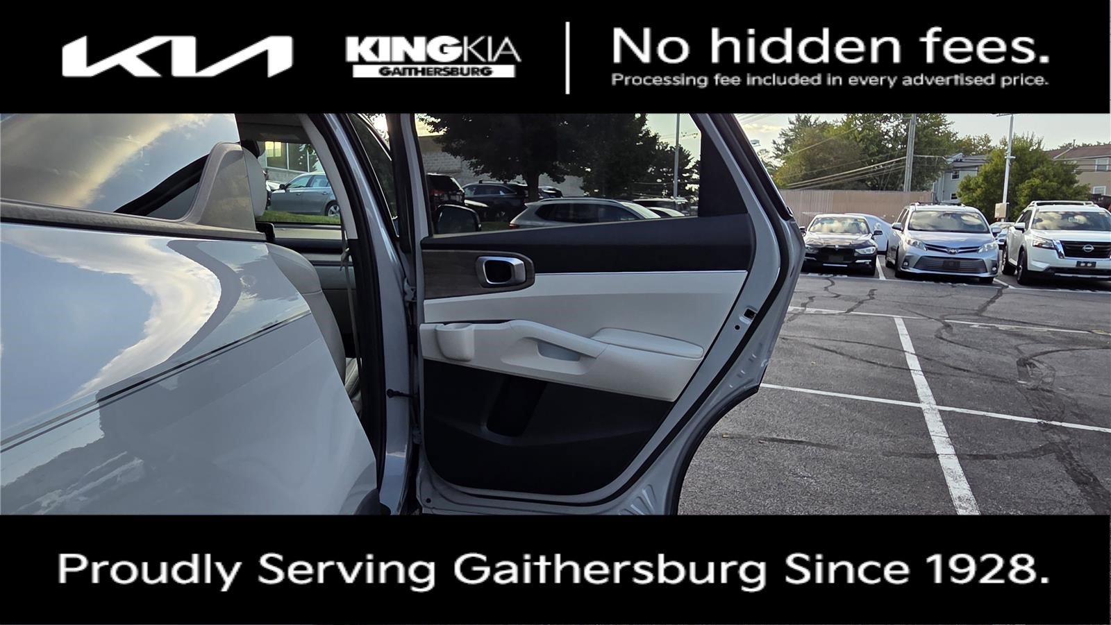 Certified 2023 Kia Sorento S w/ Panoramic Sunroof Package AWD/4WD image 37