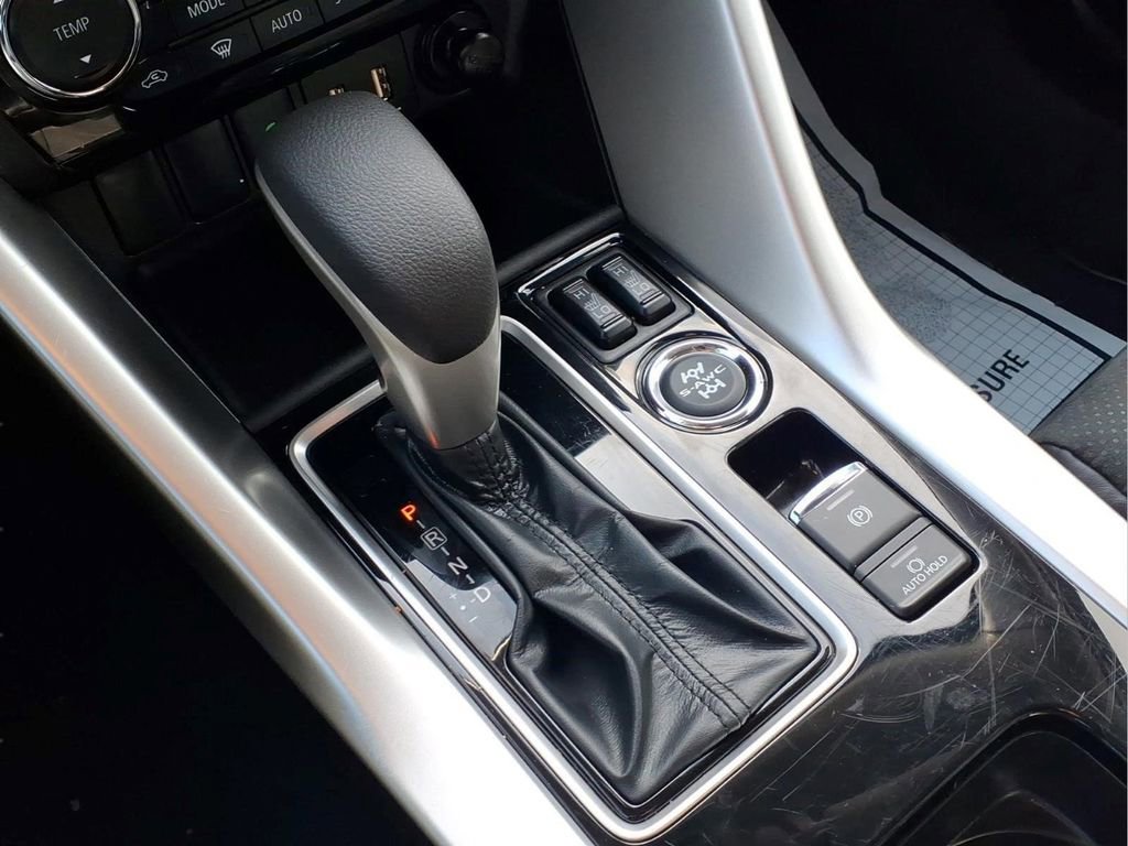 Used 2025 Mitsubishi Eclipse Cross AWD image 10