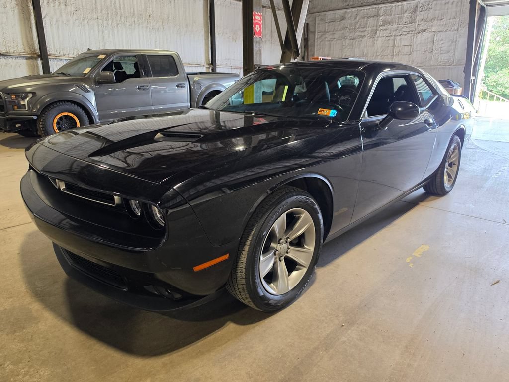 Used 2019 Dodge Challenger SXT w/ Driver Convenience Group