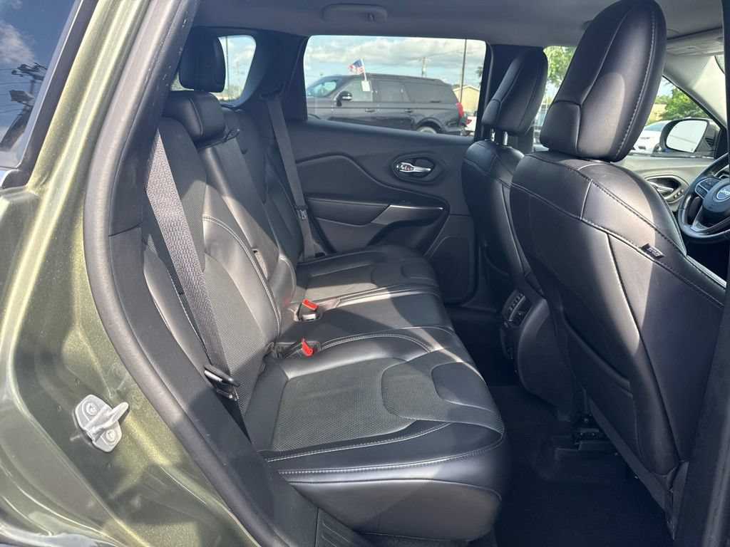 Used 2020 Jeep Cherokee Limited AWD/4WD image 29