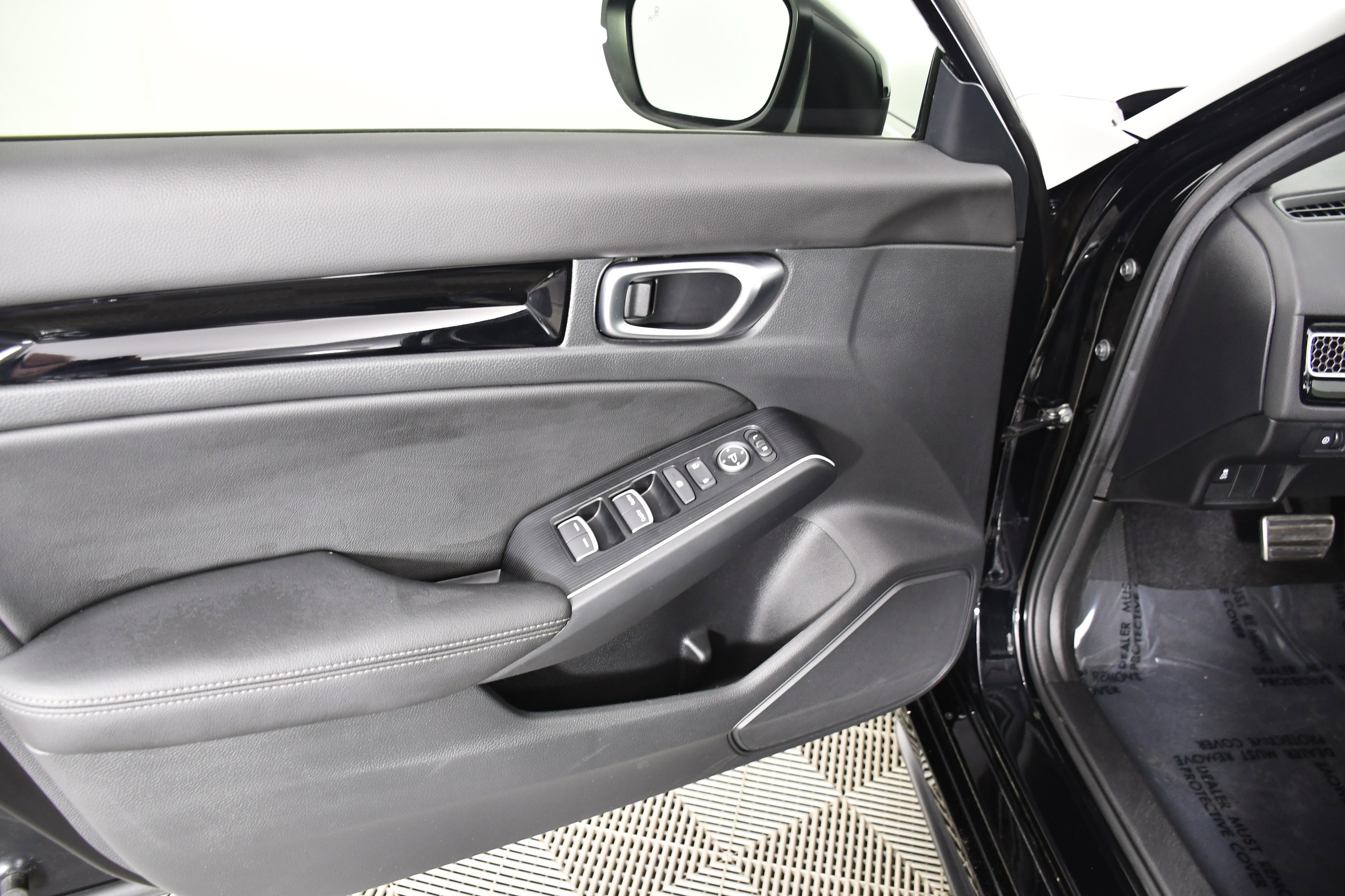 Certified 2025 Honda Civic Sport Touring image 36