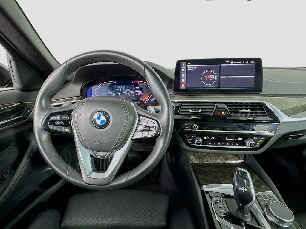 Used 2022 BMW 530i xDrive w/ Convenience Package AWD/4WD image 12