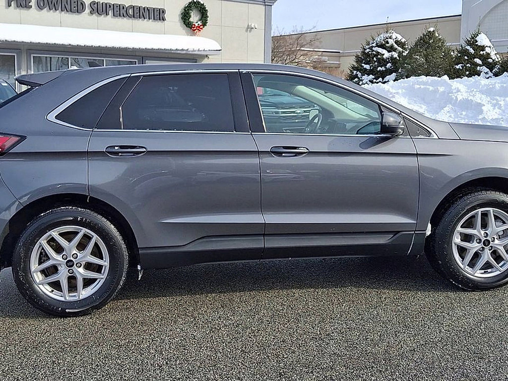 Certified 2024 Ford Edge SEL image 9