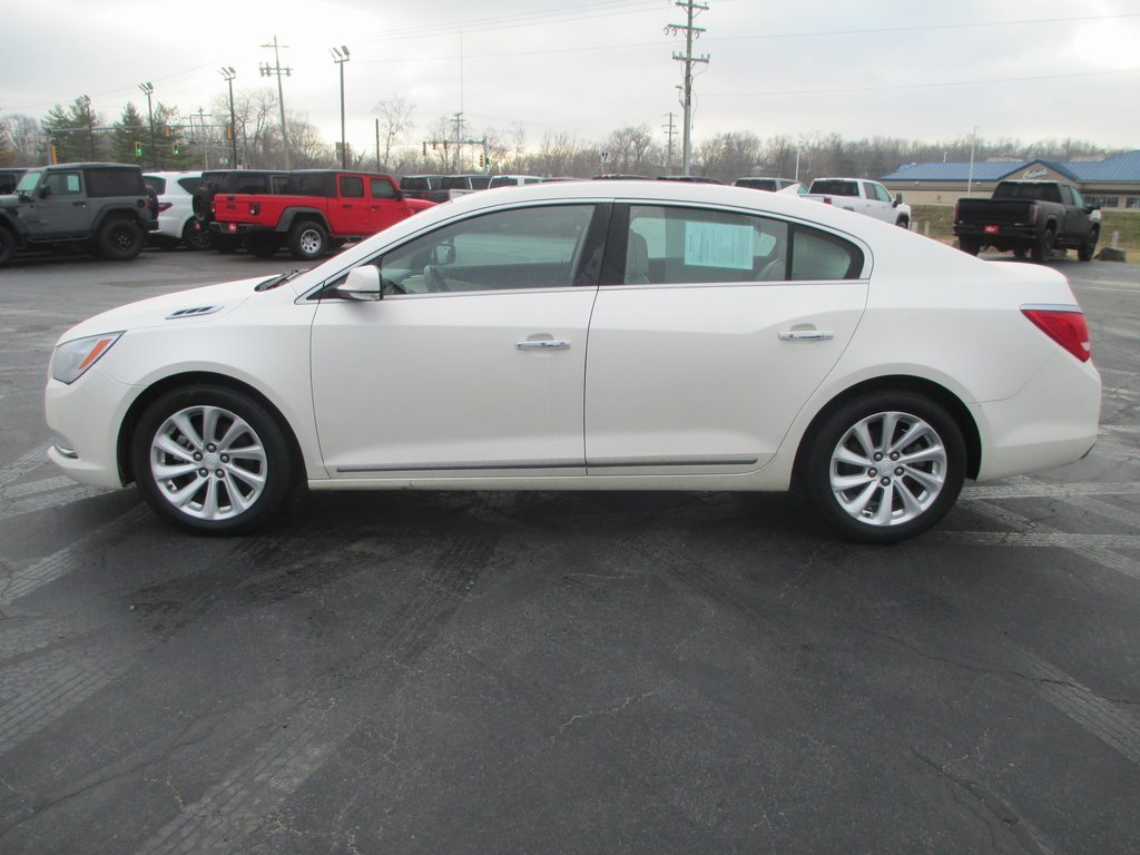 Used 2014 Buick LaCrosse Leather w/ Driver Confidence Package image 8