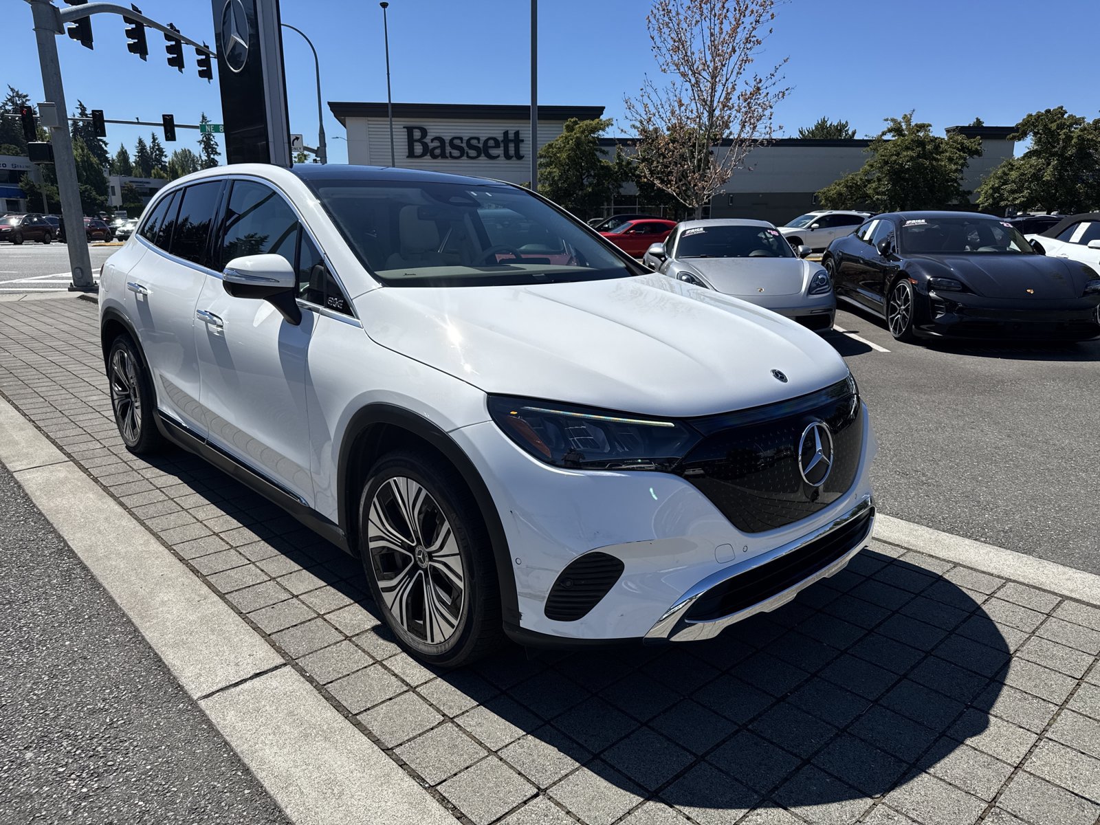 Used 2023 Mercedes-Benz EQE 350+ 4MATIC SUV image 3