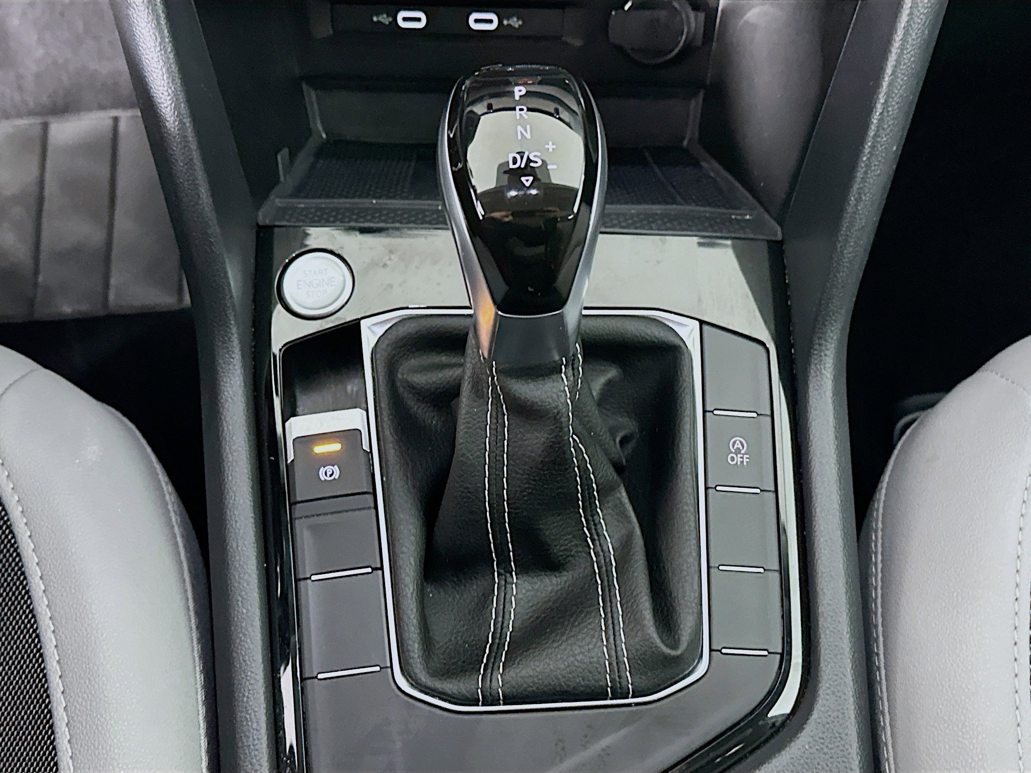 Used 2024 Volkswagen Taos SE image 24