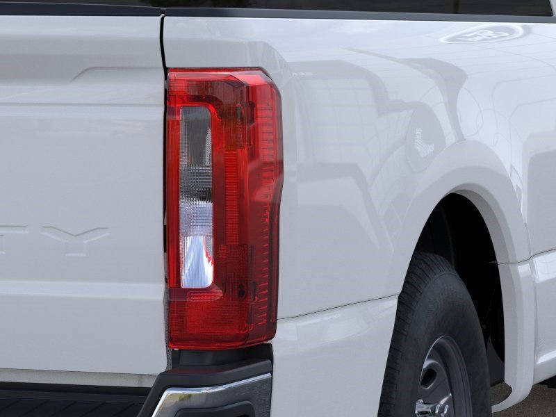 New 2026 Ford F250 XL w/ XL Chrome Package RWD image 21