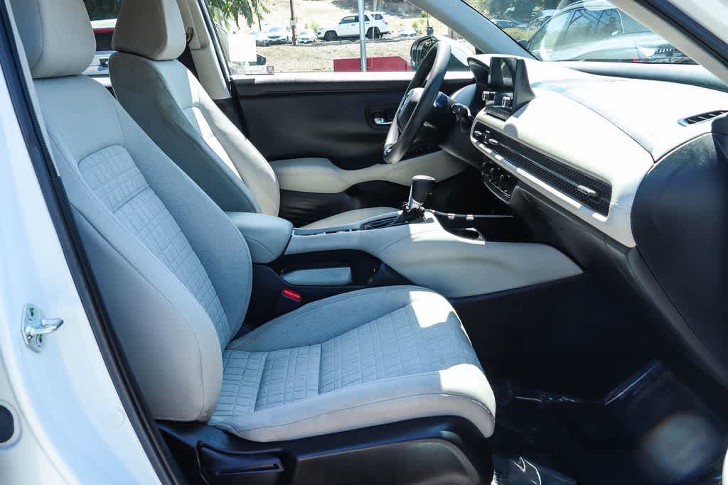 Used 2024 Honda HR-V LX image 15