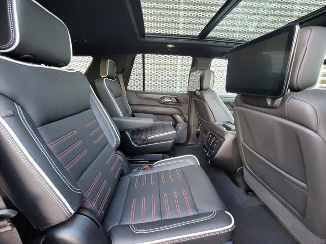 Used 2026 GMC Yukon AT4 Ultimate w/ LPO, Illumination Package AWD/4WD image 29