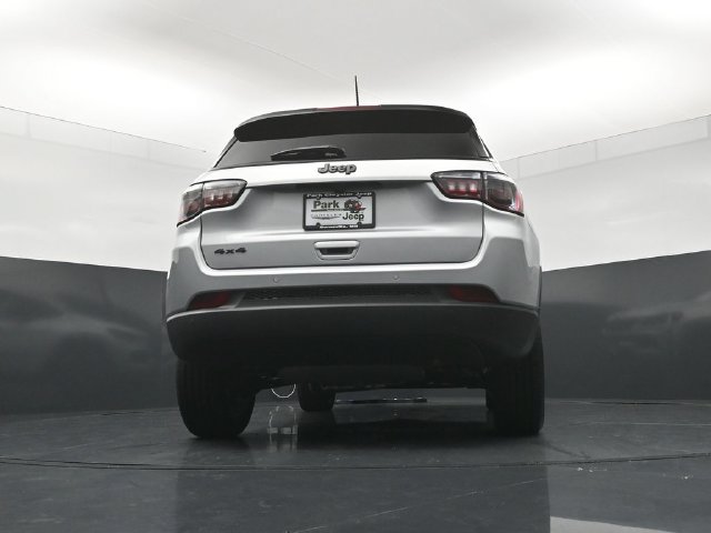 New 2026 Jeep Compass Limited AWD/4WD image 23