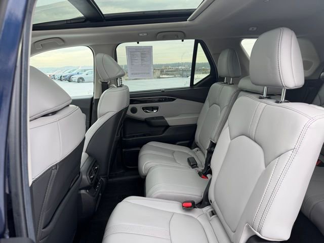 Certified 2025 Honda Pilot Touring image 15