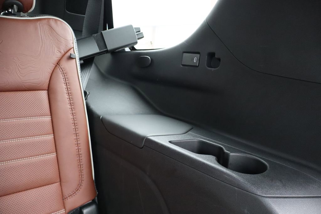 Used 2023 GMC Yukon Denali Ultimate image 50