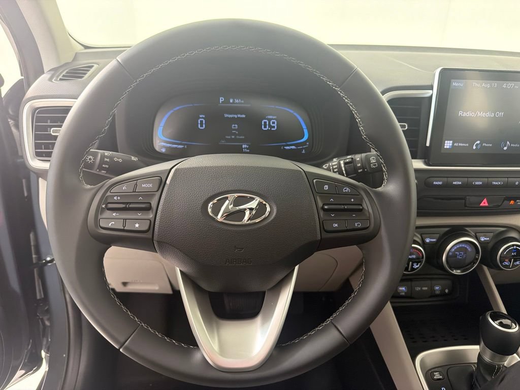 New 2026 Hyundai Venue SEL FWD image 18