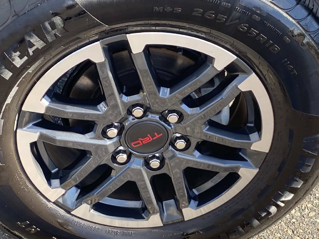 Used 2025 Toyota Tacoma TRD Sport w/ TRD Sport Upgrade Package AWD/4WD image 34